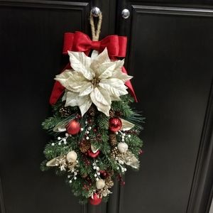 Christmas wall decor